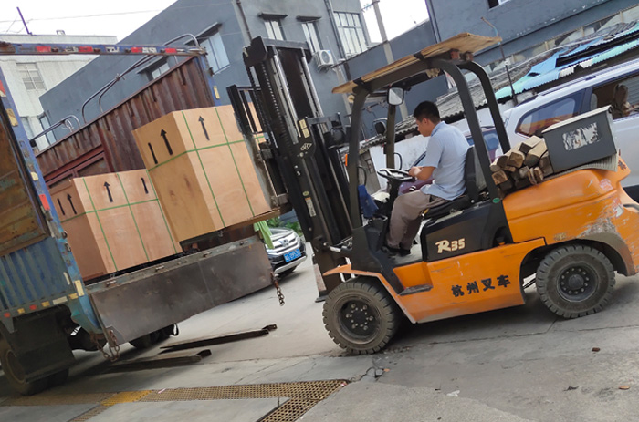 產(chǎn)品裝車(chē)